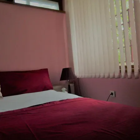 Valley Of Roses Bed & Breakfast 3*